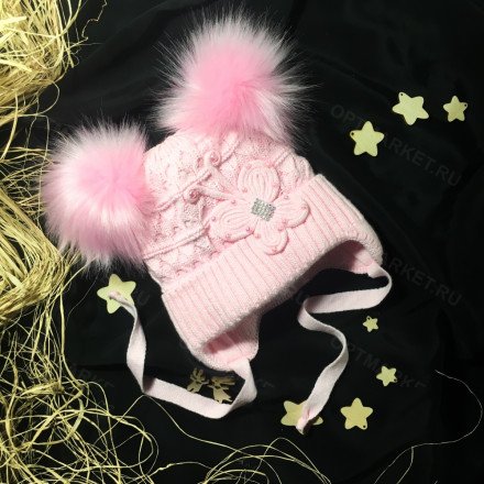 Шапка с двумя помпонами и бабочкой (розовая) 