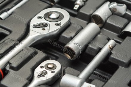 Чемодан с набором инструметов Swiss Tools 187 предметов оптом 