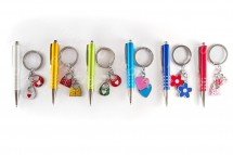 Подарочный набор: ручка с брелком оптом