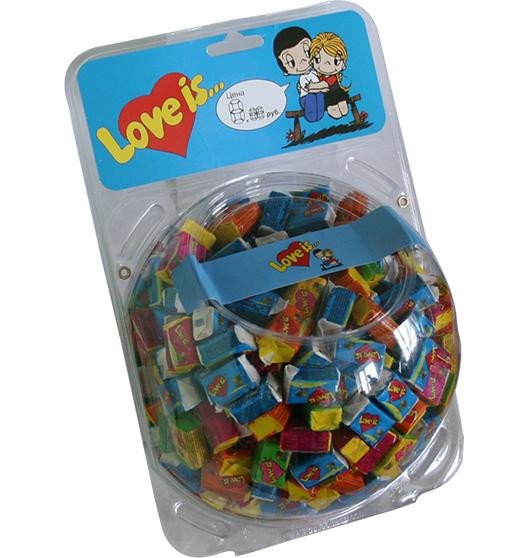Жевательная резинка Love is Сфера микс оптом 
