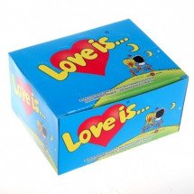 Блок жвачек Love is — &quot;Банан-Клубника&quot; оптом