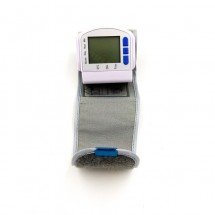 Цифровой тонометр на запястье Blood Pressure Monitor CK-102S оптом