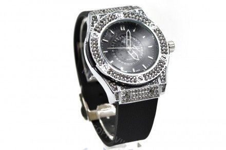 Часы HUBLOT диаметр 4,5 см оптом 