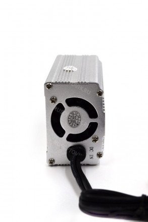 Автомобильный инвертор с зарядным устройством оптом 