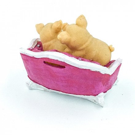 Копилка &quot;Две свинки на диване&quot; полистоун оптом 