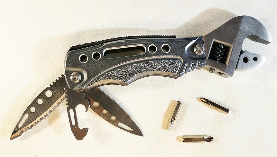 Мультитул разводной ключ 7 в 1 Traveler оптом 