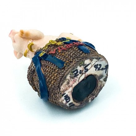 Копилка &quot;Свинка с корзинкой&quot; полистоун оптом 